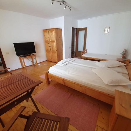 Casa Terezia Hotel Brasov Bagian luar foto