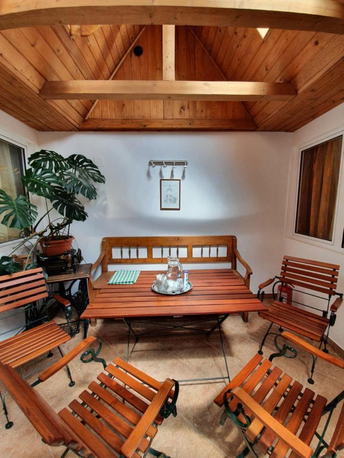 Casa Terezia Hotel Brasov Bagian luar foto