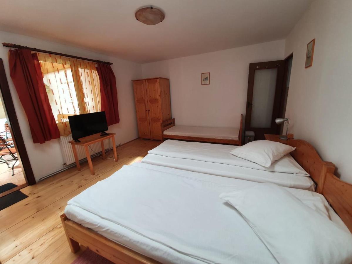 Casa Terezia Hotel Brasov Bagian luar foto