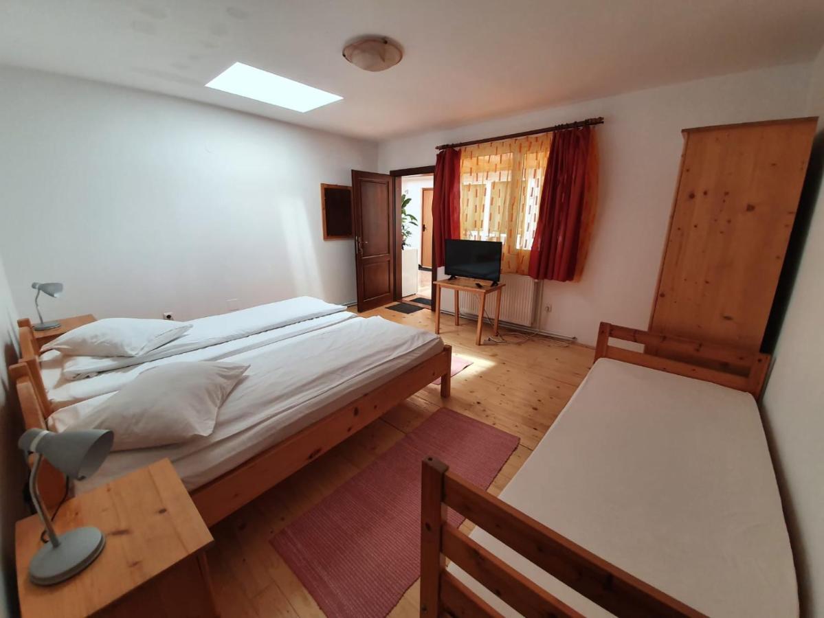 Casa Terezia Hotel Brasov Bagian luar foto